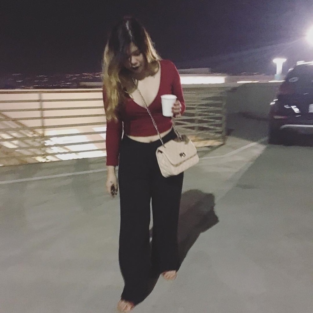Women’s red long sleeve tie waisted cropped top